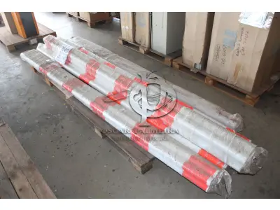 LOTE 040 - MATERIAL DIVERSO