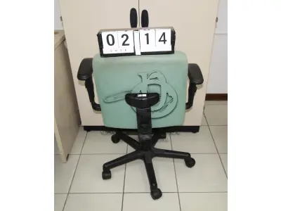 LOTE 214 - LOTE - 0214 - CADEIRA SECRETÁRIA GIRATÓRIA C/ BRAÇO