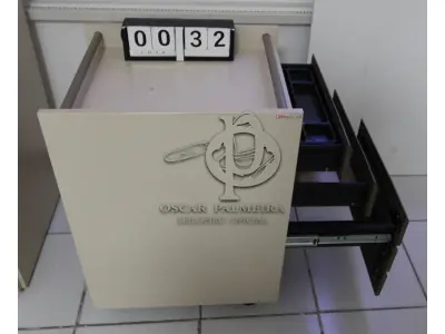 LOTE 032 - LOTE - 0032 - GAVETEIRO 3 GAVETAS
