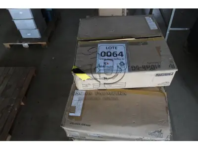 LOTE 064 - MATERIAL DIVERSO