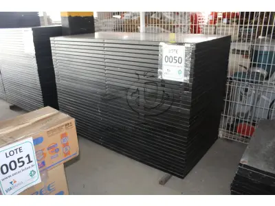LOTE 050 - MATERIAL DIVERSO