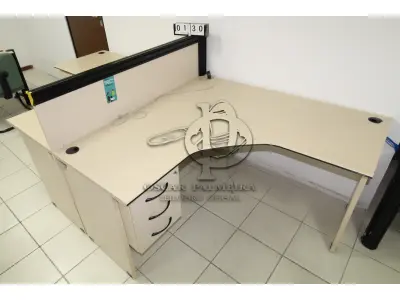 LOTE 130 - LOTE - 0130 - MESA EM L ESTAÇÃO DE TRABALHO CONJ. 2 PÇS.