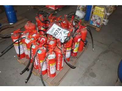 LOTE 074 - MATERIAL DIVERSO