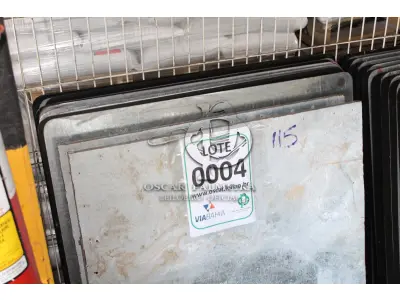 LOTE 004 - MATERIAL DIVERSO