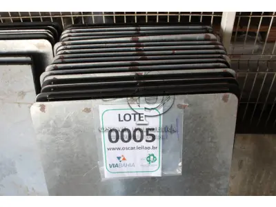 LOTE 005 - MATERIAL DIVERSO