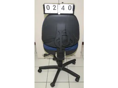 LOTE 240 - LOTE - 0240 - CADEIRA SECRETÁRIA GIRATÓRIA S/ BRAÇO