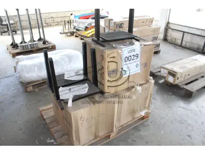 LOTE 029 - MATERIAL DIVERSO