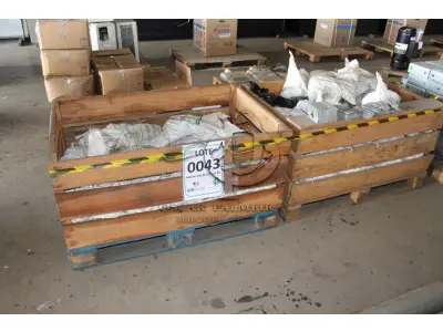 LOTE 043 - MATERIAL DIVERSO