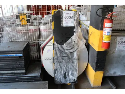 LOTE 003 - MATERIAL DIVERSO