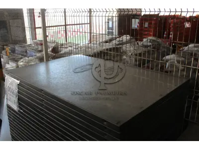 LOTE 046 - MATERIAL DIVERSO