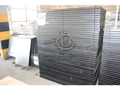 LOTE 046 - MATERIAL DIVERSO