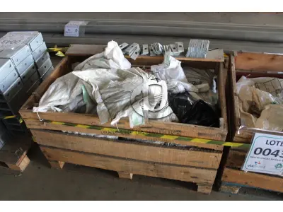 LOTE 043 - MATERIAL DIVERSO