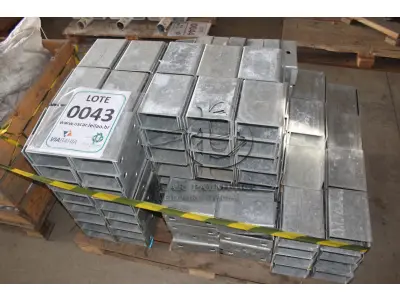 LOTE 043 - MATERIAL DIVERSO