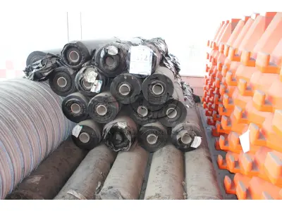 LOTE 172 - MATERIAL DIVERSO