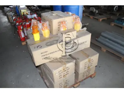 LOTE 053 - MATERIAL DIVERSO