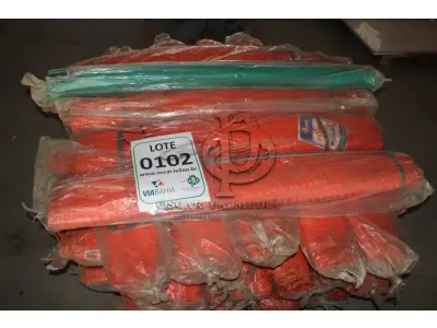 LOTE 102 - MATERIAL DIVERSO