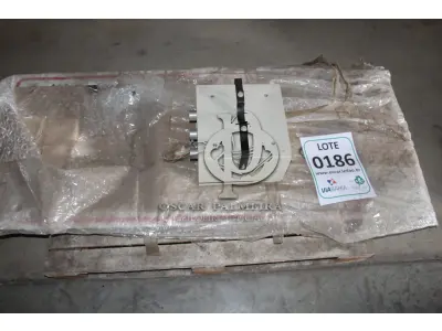 LOTE 186 - MATERIAL DIVERSO