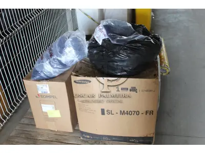 LOTE 125 - MATERIAL DIVERSO