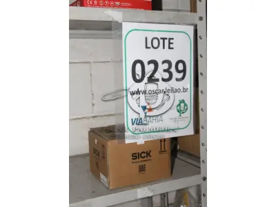 LOTE 239 - MATERIAL DIVERSO