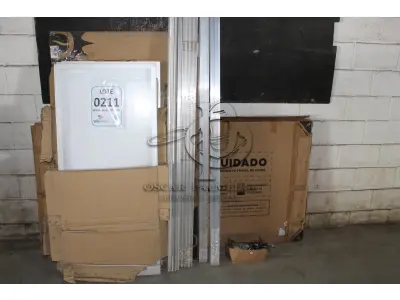 LOTE 211 - MATERIAL DIVERSO