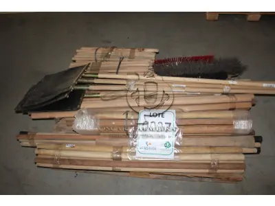 LOTE 097 - MATERIAL DIVERSO