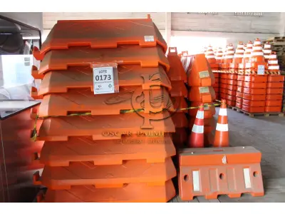 LOTE 173 - MATERIAL DIVERSO