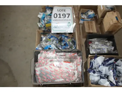 LOTE 197 - MATERIAL DIVERSO