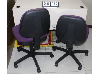 LOTE 010 - CONJ. CADEIRAS