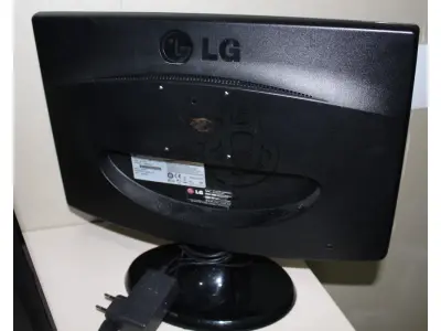 LOTE 012 - CONJUNTO MONITORES