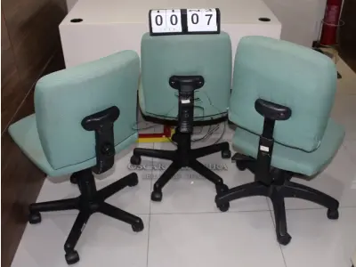 LOTE 007 - CONJ. CADEIRAS