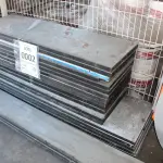 LOTE 002 - MATERIAL DIVERSO