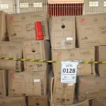 LOTE 128 - MATERIAL DIVERSO