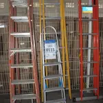 LOTE 115 - MATERIAL DIVERSO